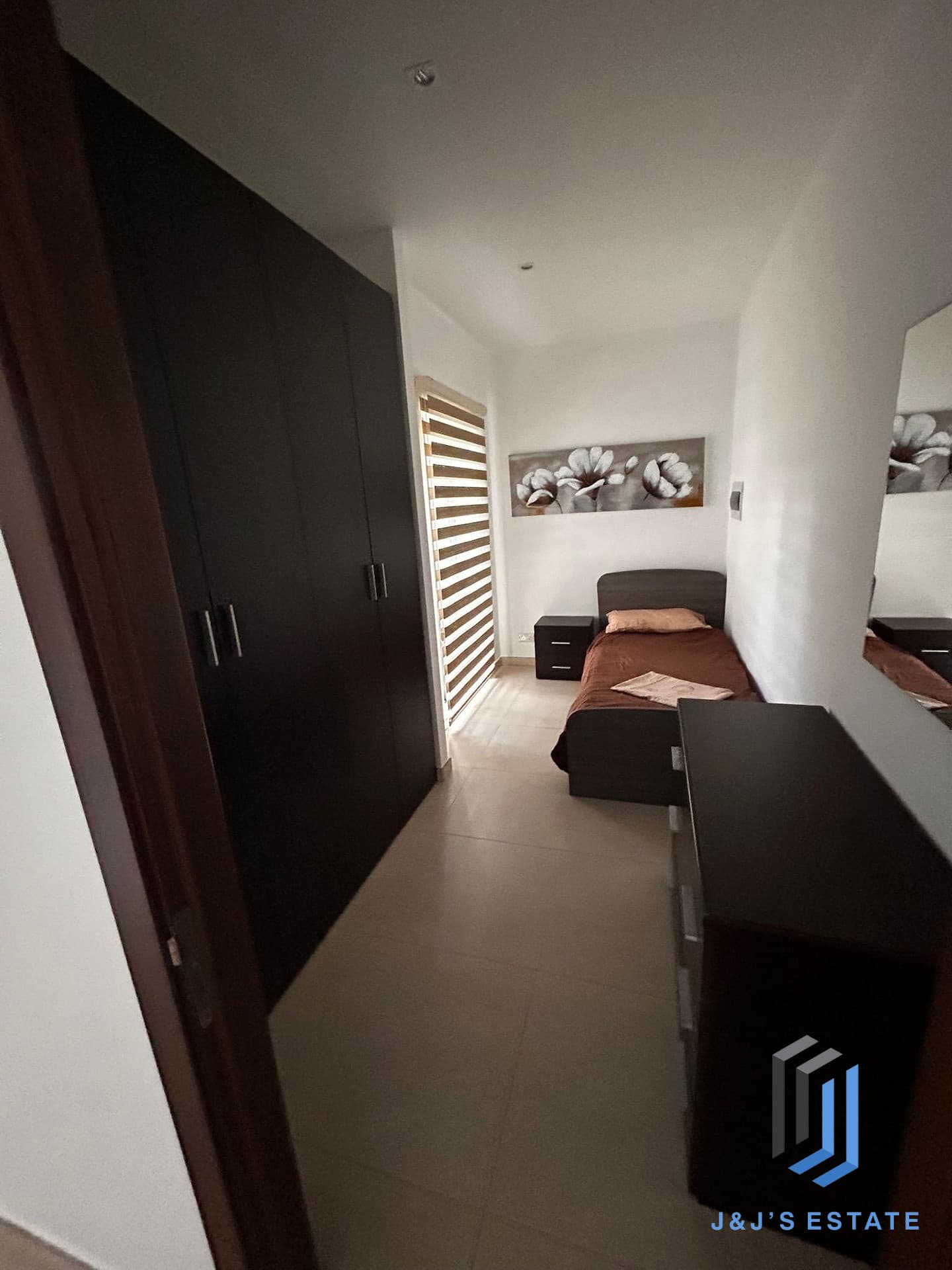 Swieqi Modern 3 Bedroom Apartment · 6