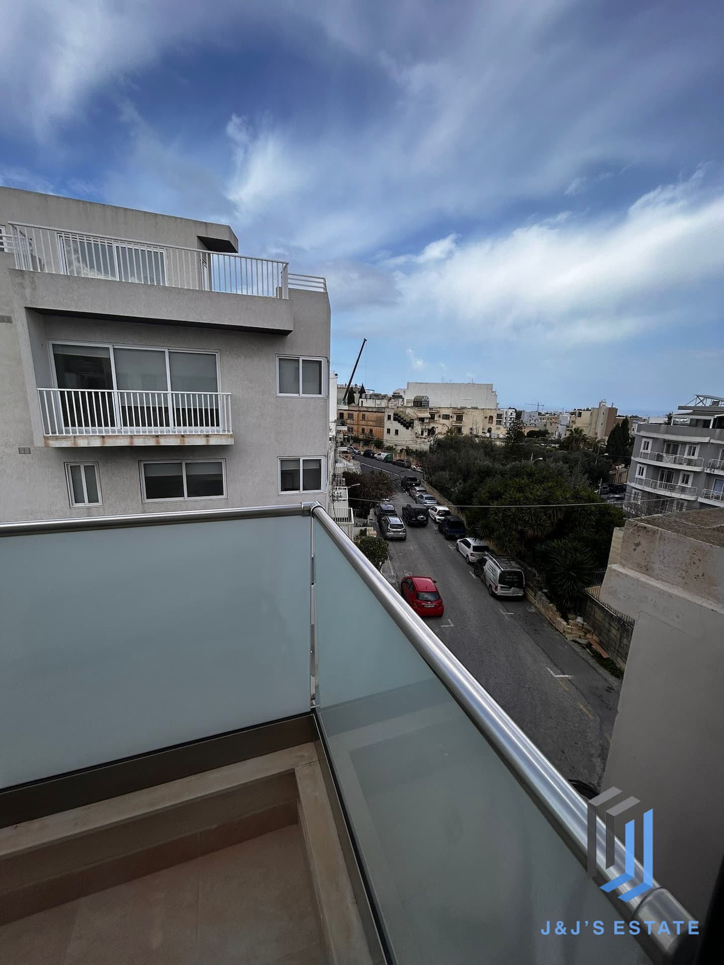 Swieqi Modern 3 Bedroom Apartment · 12