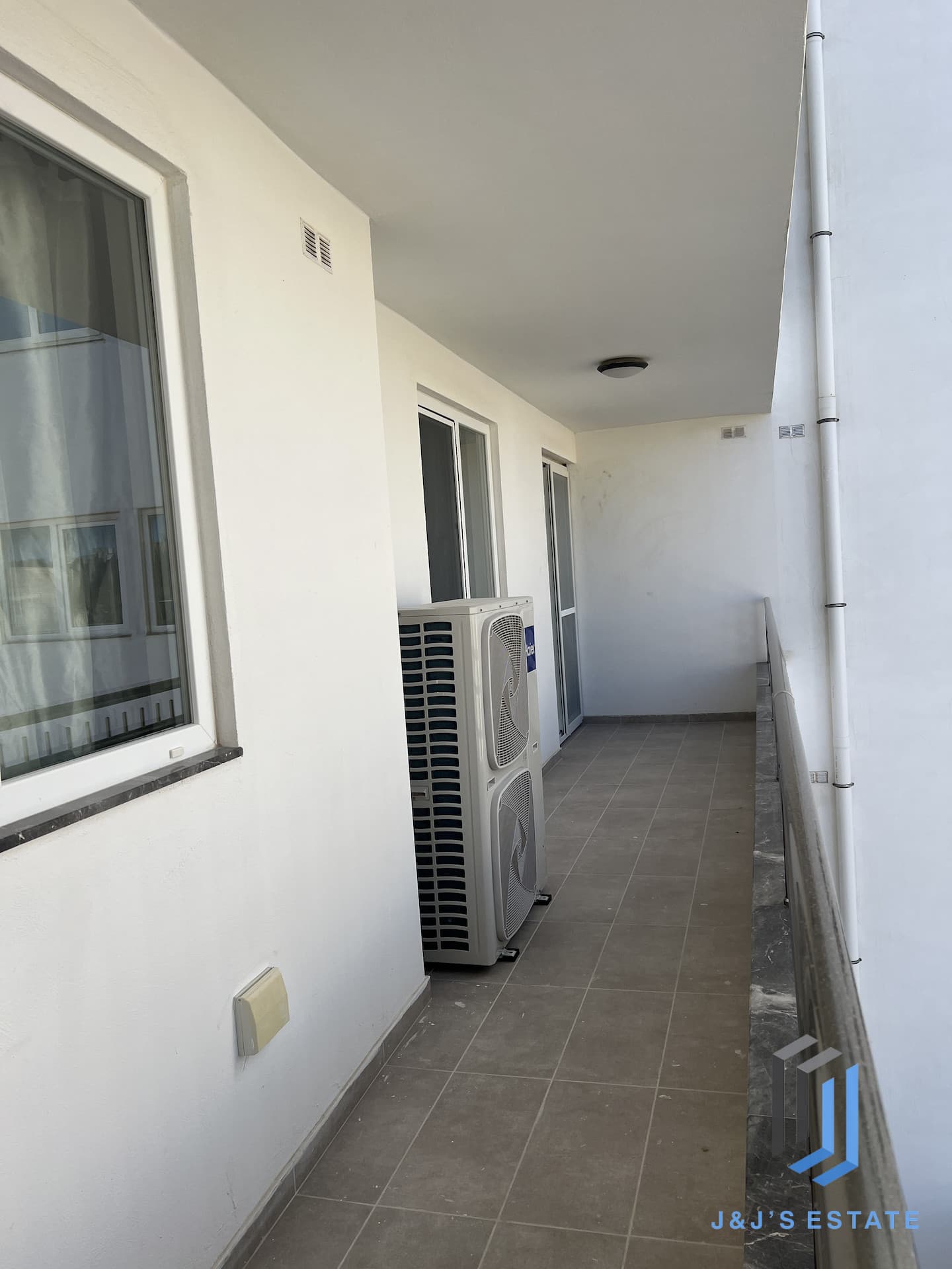St. Julian’s Bright & Modern 3 Bedroom Apartment · 26