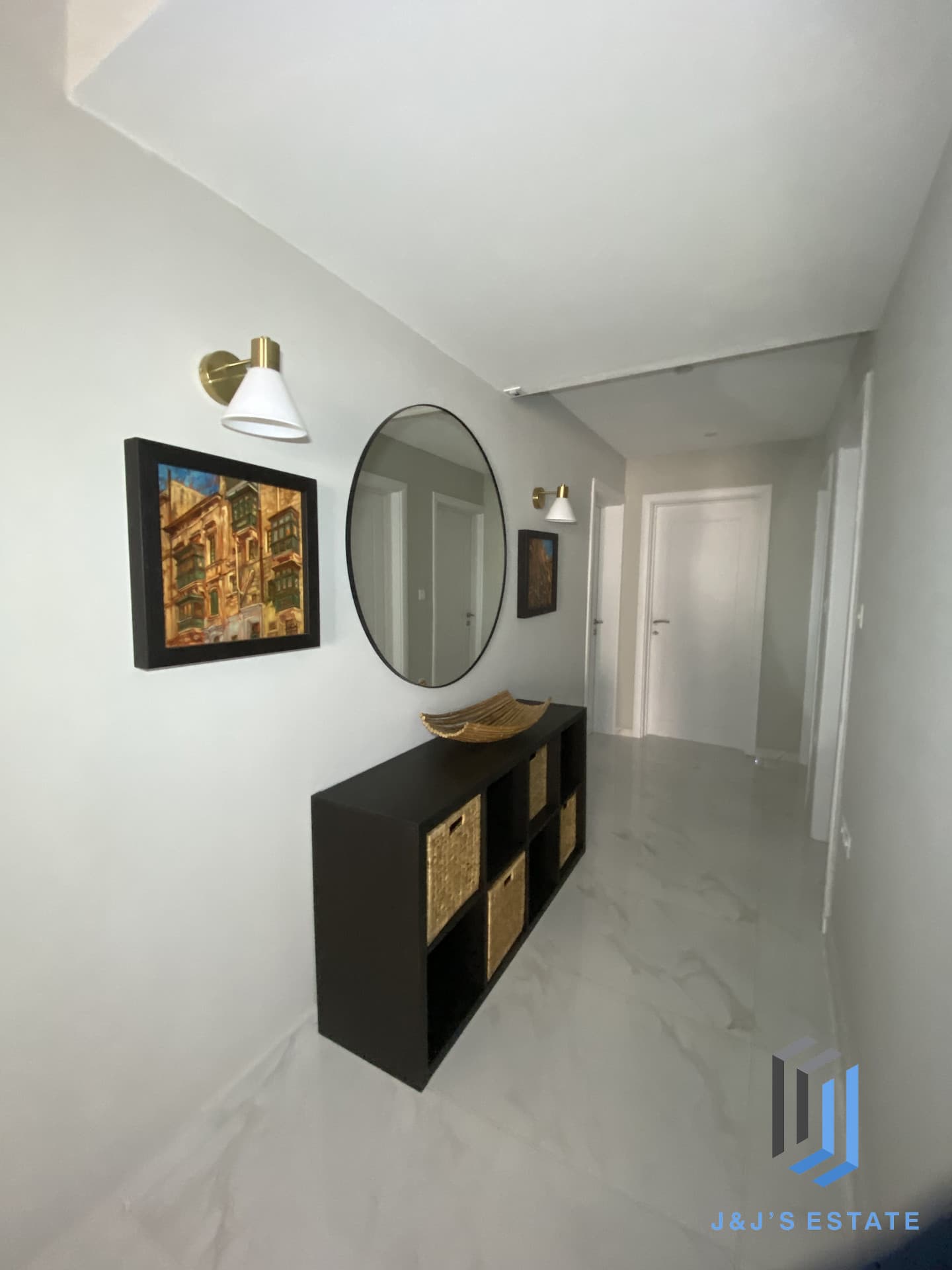 St. Julian’s Bright & Modern 3 Bedroom Apartment · 25