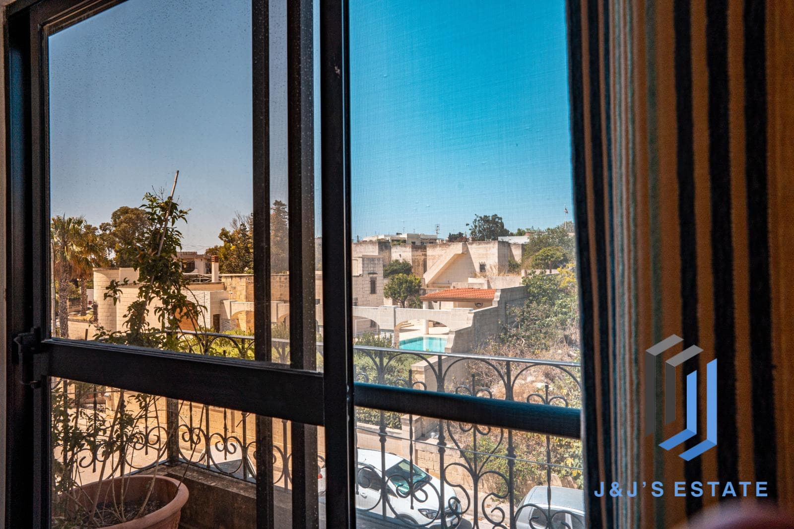 Spacious Furnished Three Bedroom Home in Ibragg Swieqi · 14