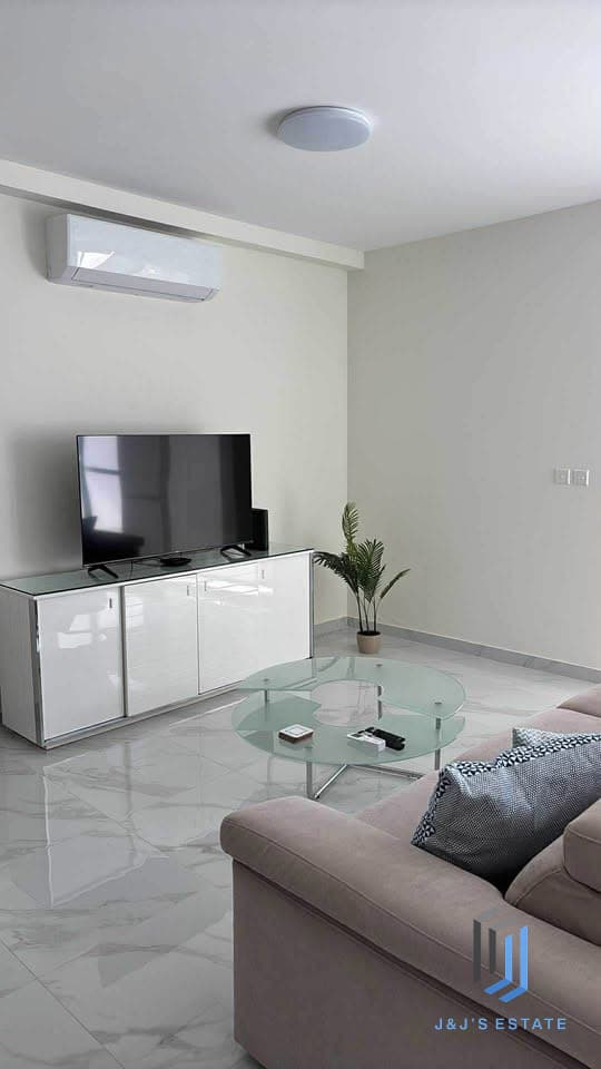 Spacious Two Bedroom Apartment for Rent · 5