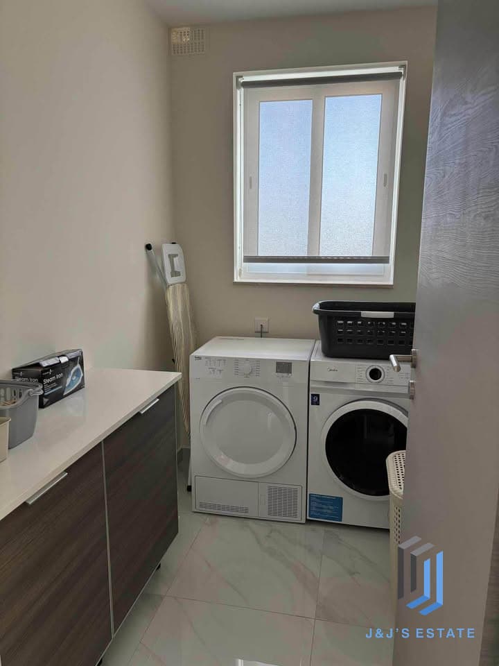 Spacious Two Bedroom Apartment for Rent · 10