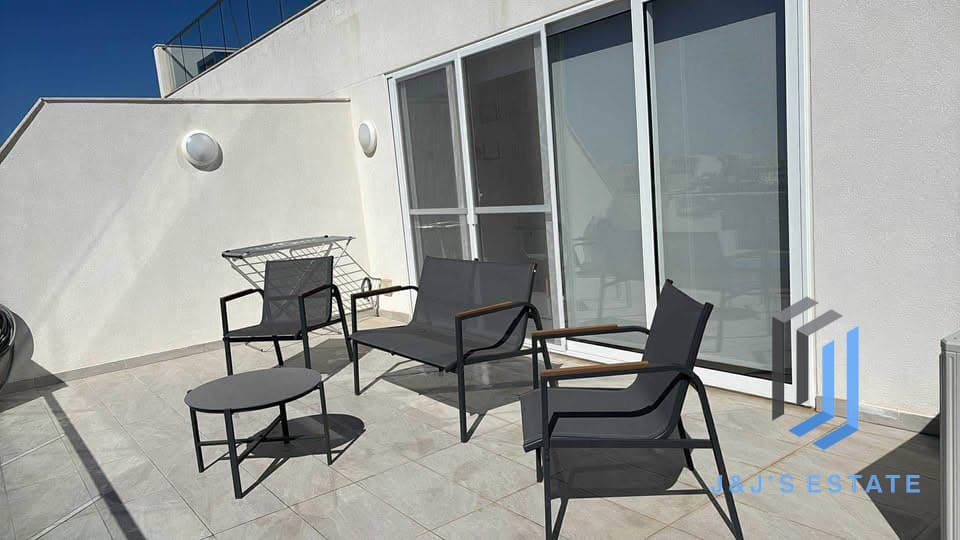 Spacious Two Bedroom Apartment for Rent · 2