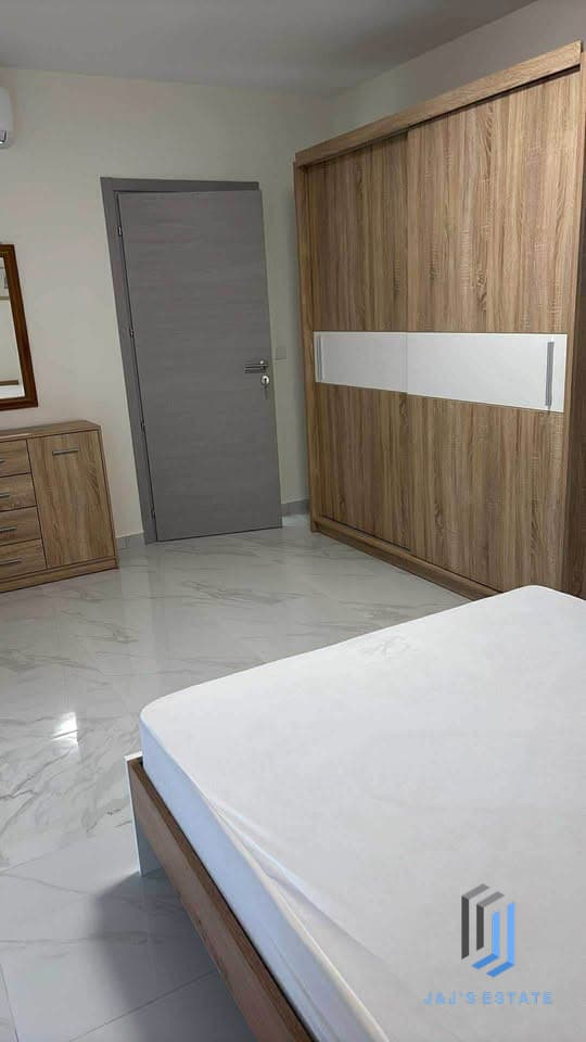 Spacious Two Bedroom Apartment for Rent · 8