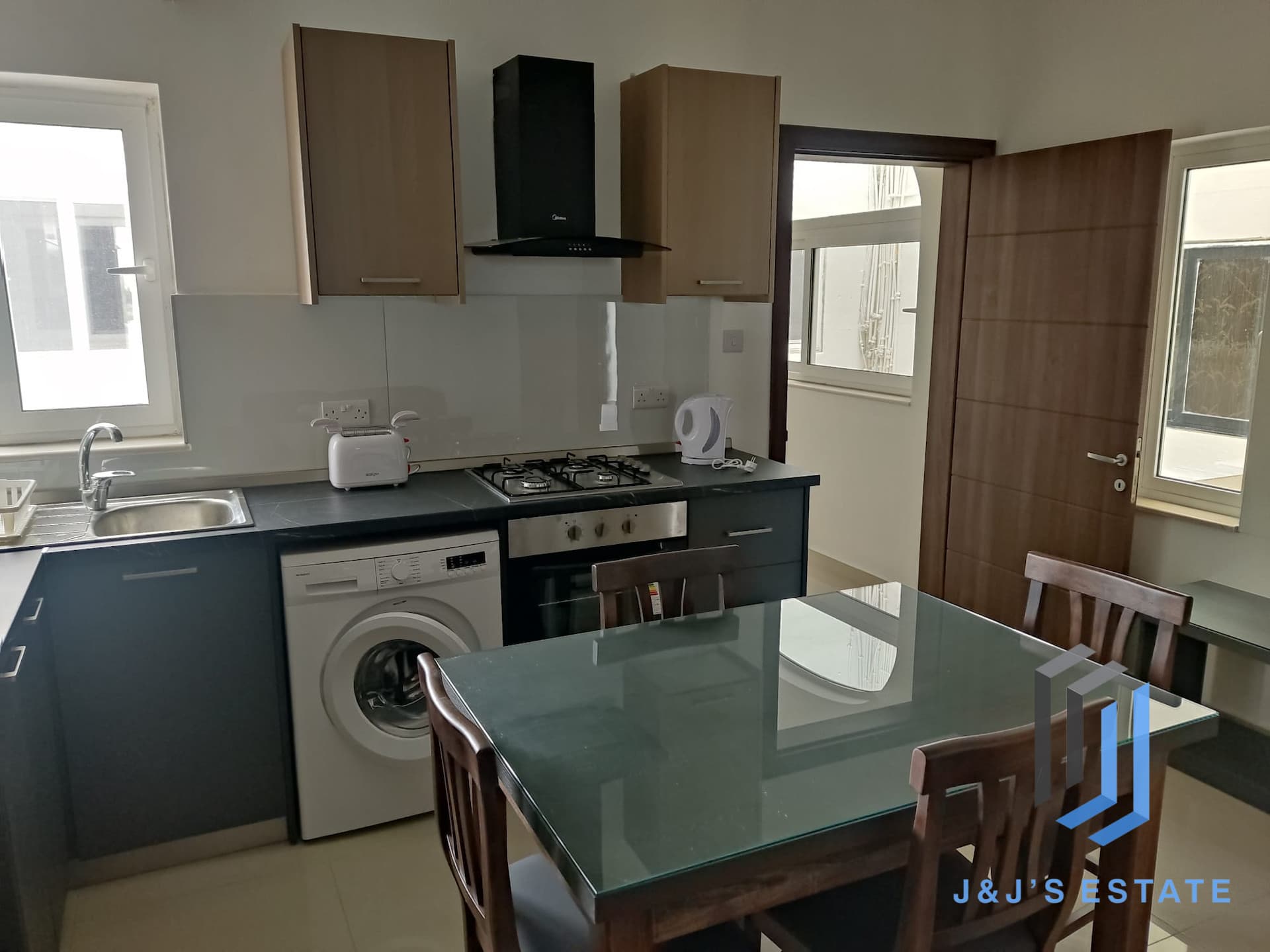 Għargħur 2 Bedroom Apartment