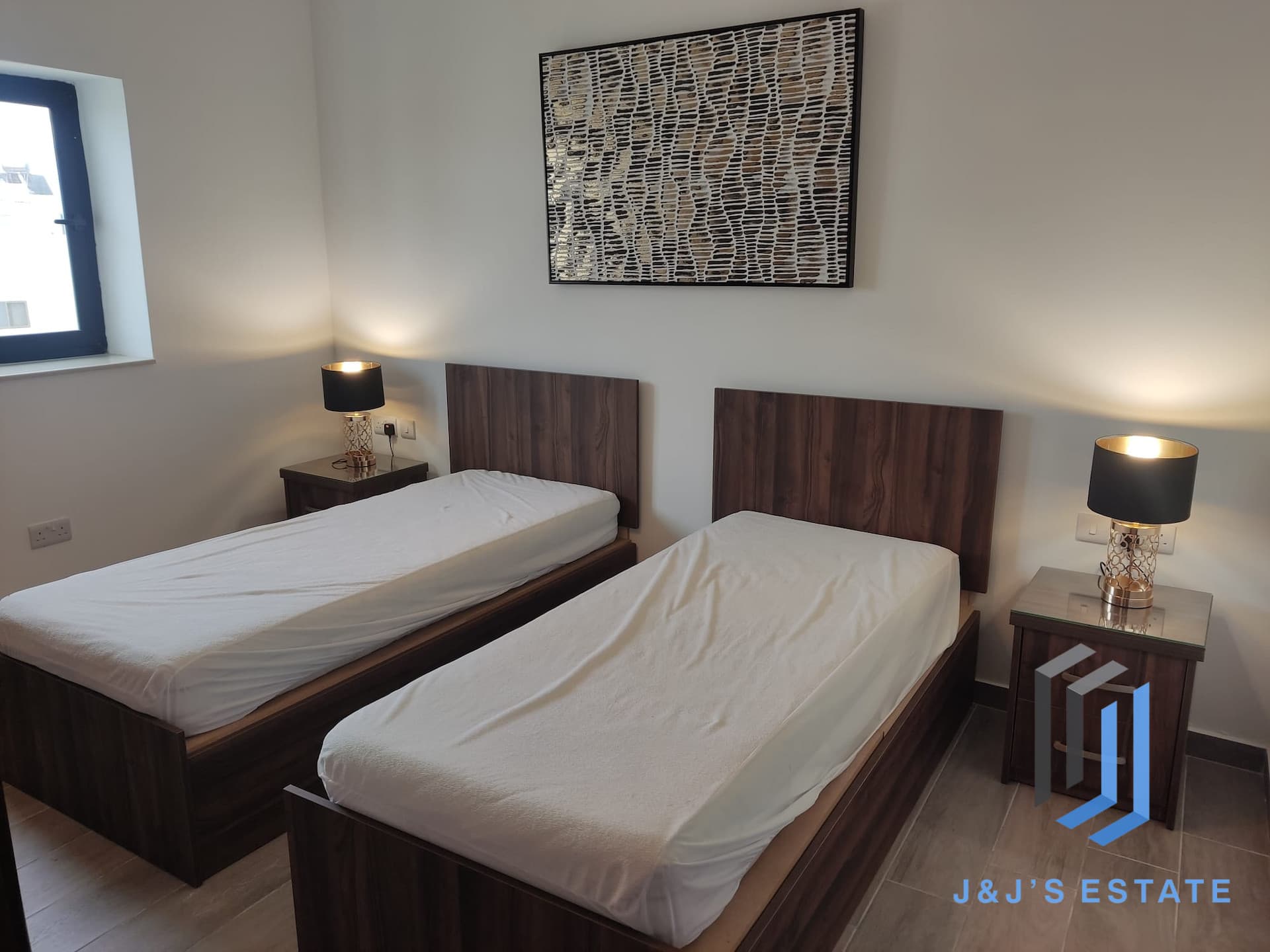 Għargħur 2 Bedroom Apartment · 7