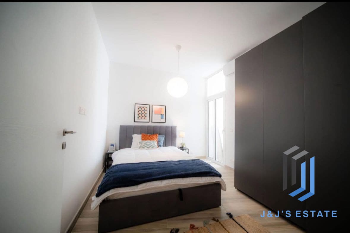 Fully Furnished Two Bedroom Apartment in Seaside Kalkara · 8