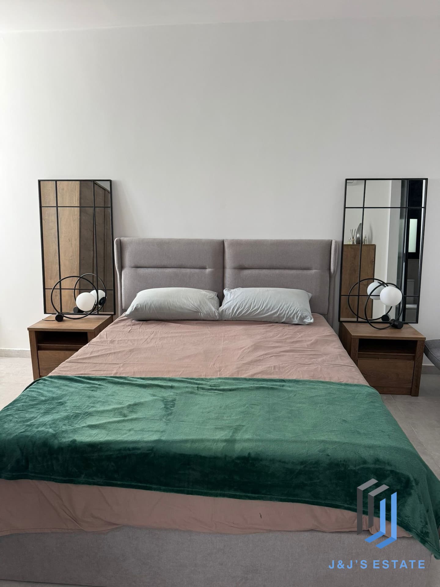 Fully Furnished Penthouse Apartment for Rent Naxxar · 3