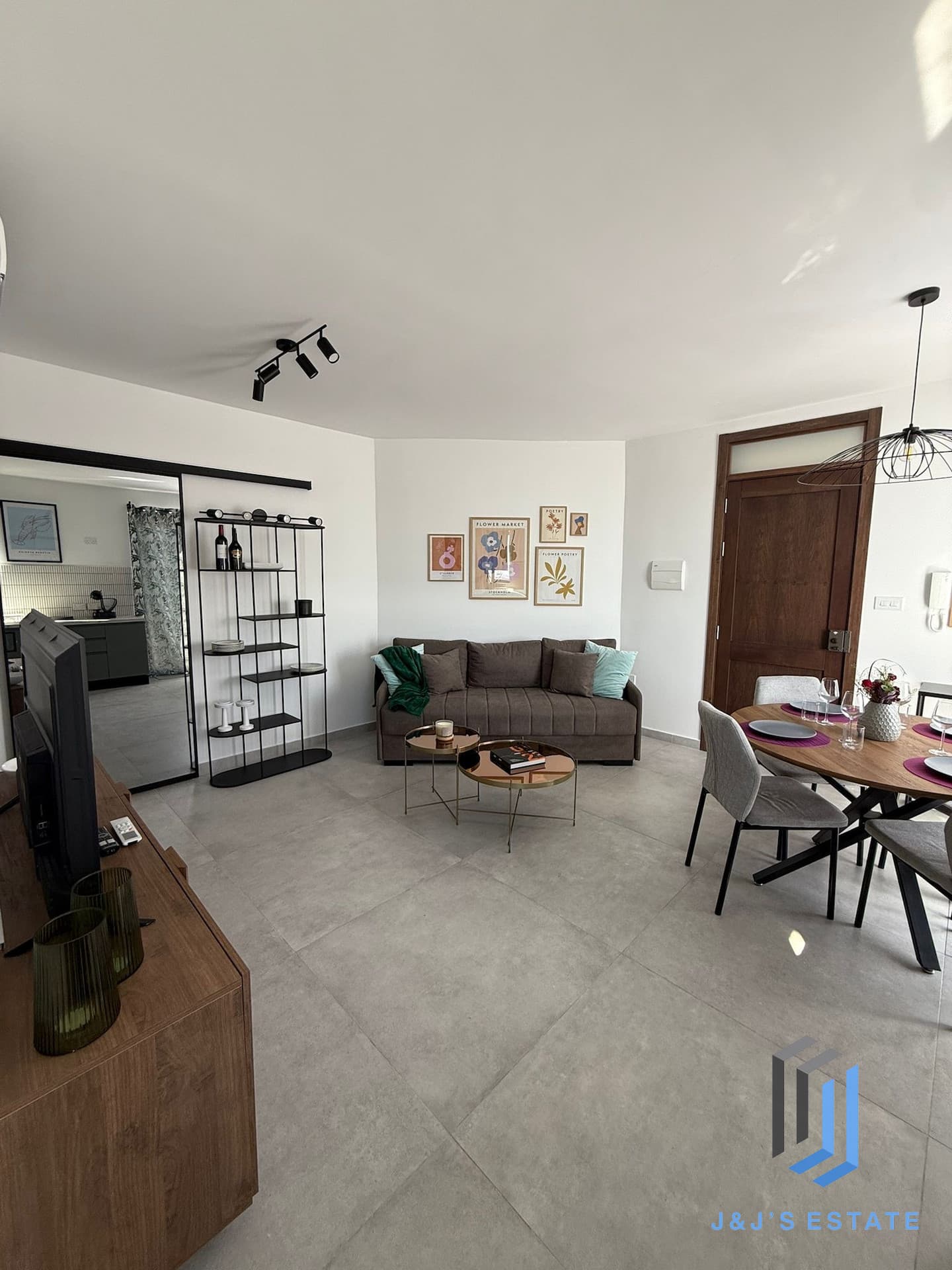 Fully Furnished Penthouse Apartment for Rent Naxxar · 11