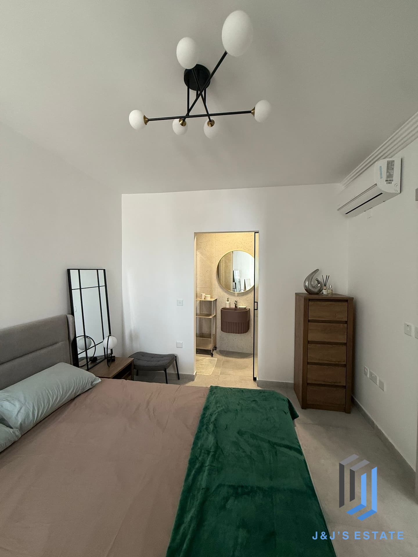 Fully Furnished Penthouse Apartment for Rent Naxxar · 15