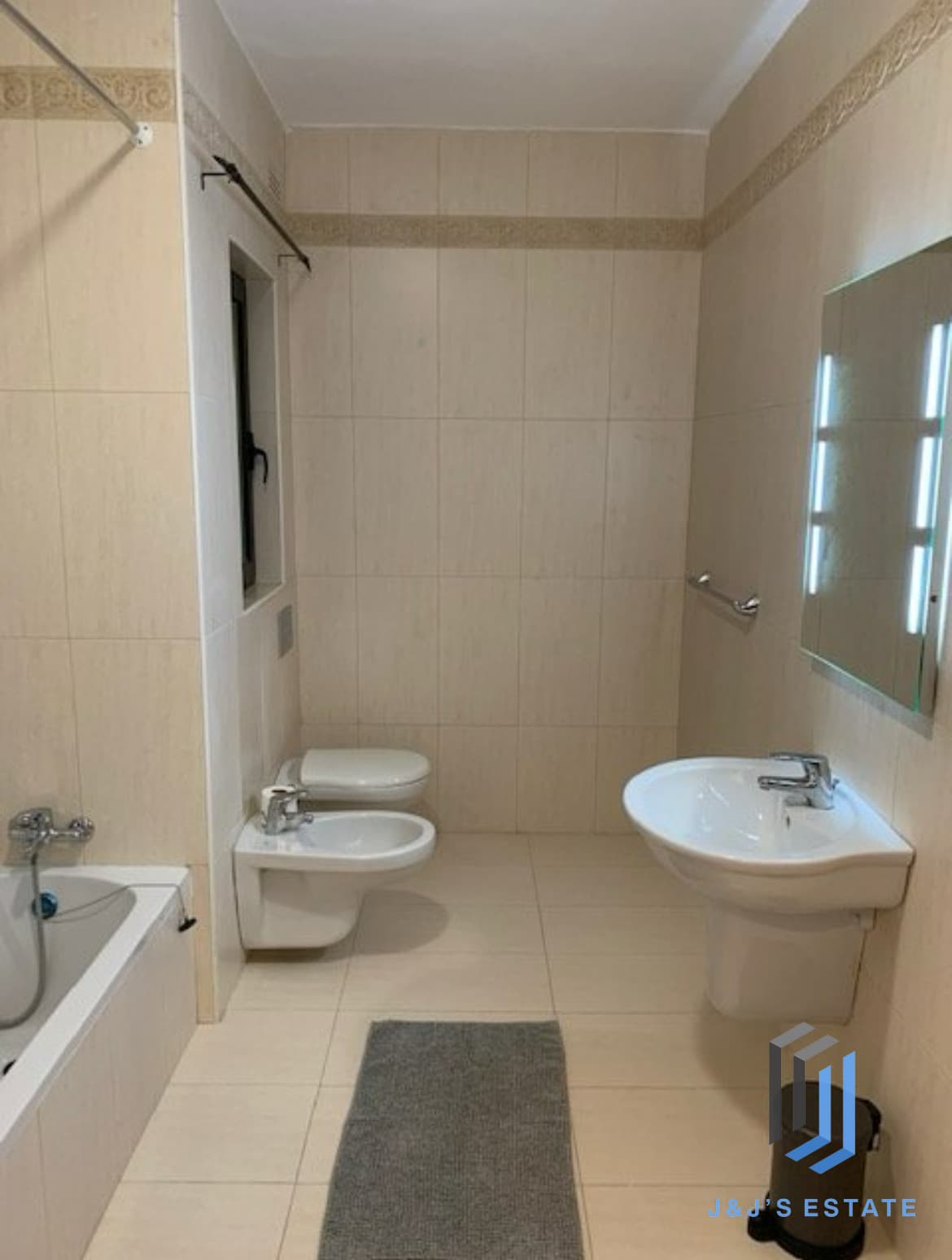 Spacious Three Bedroom Apartment for Rent St Julians · 6