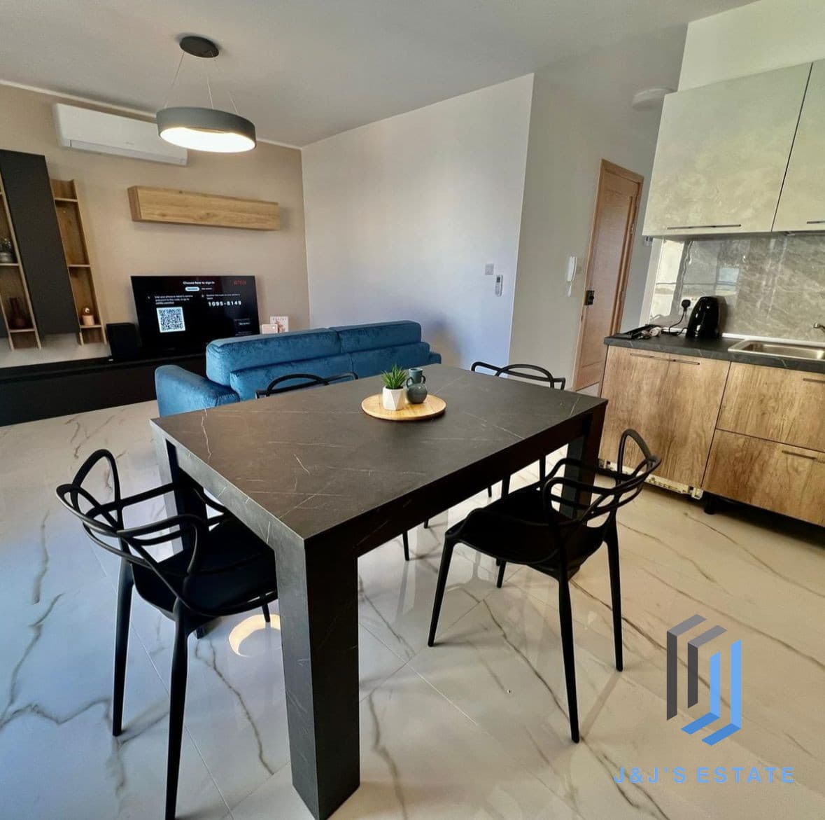 Modern & Fully Furnished Two Bedrooms in Marsaskala · 3