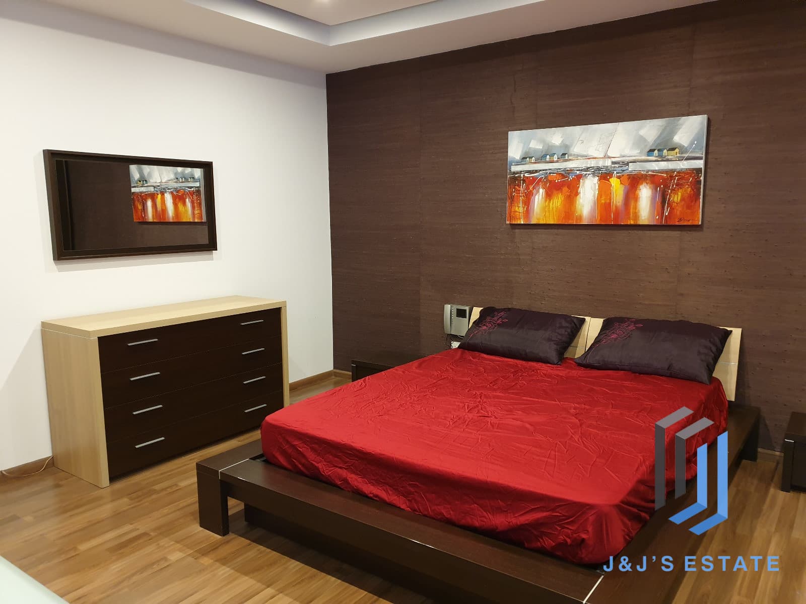 Fully Furnished Three Bedroom Apartment in Swieqi · 5