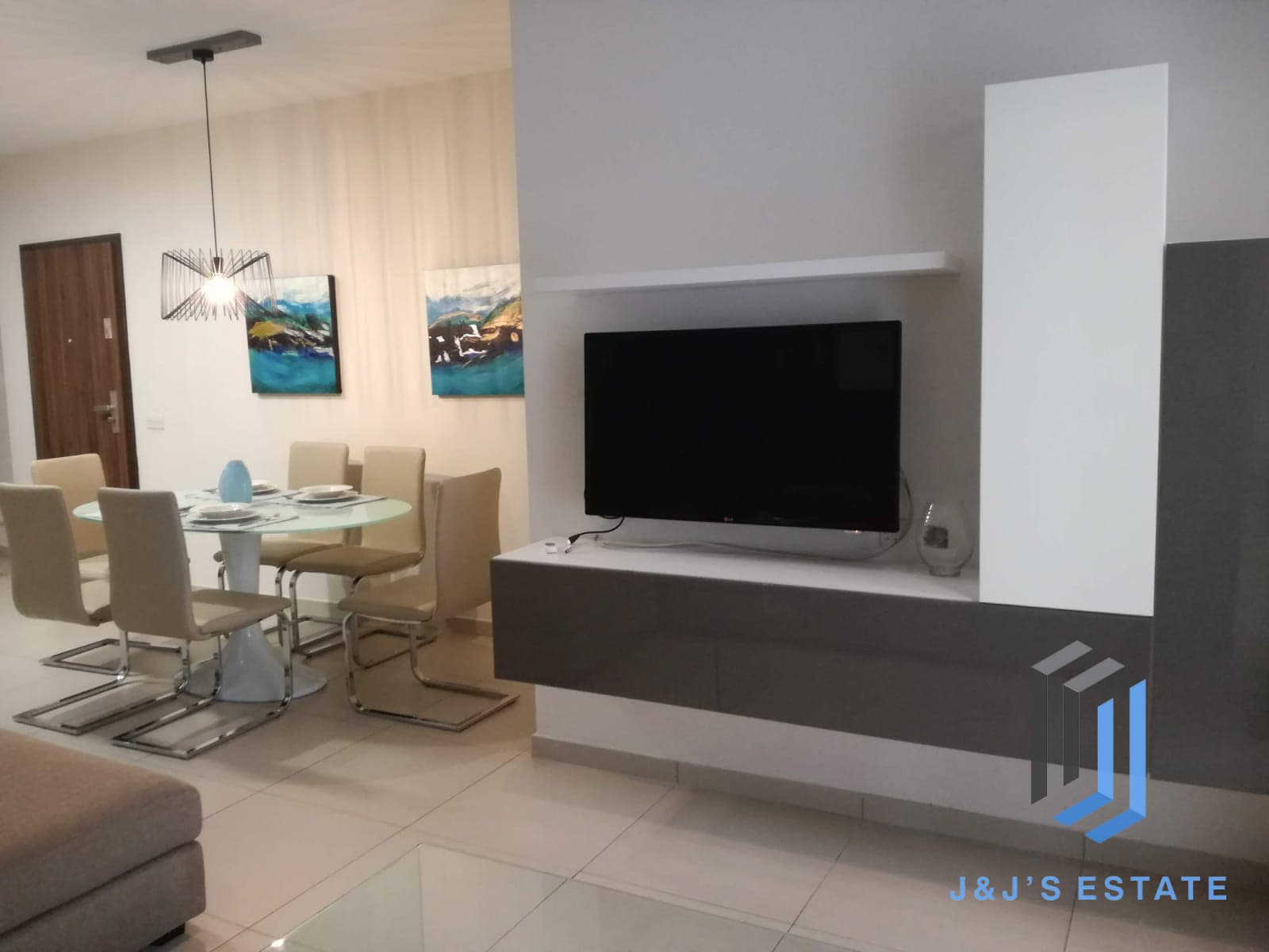 Modern Sliema Apartment with Two Bedrooms for Rent · 4