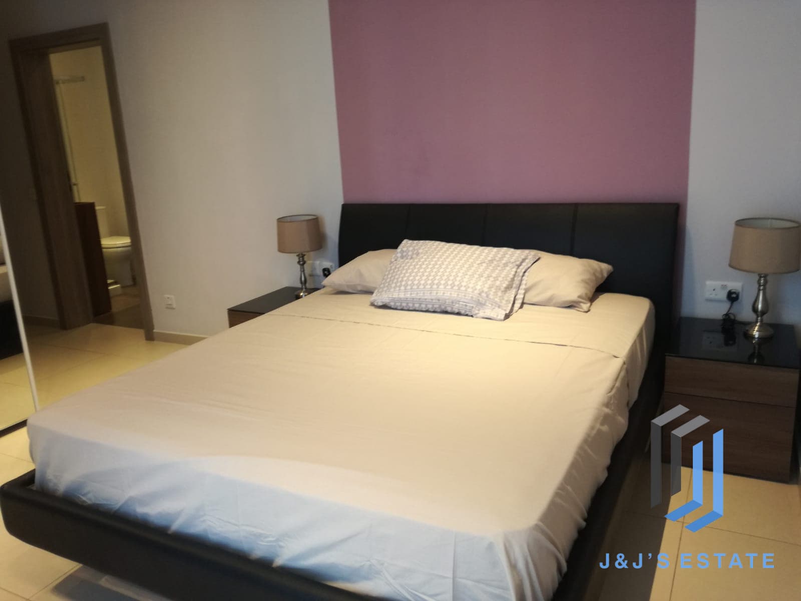 Modern Sliema Apartment with Two Bedrooms for Rent · 12