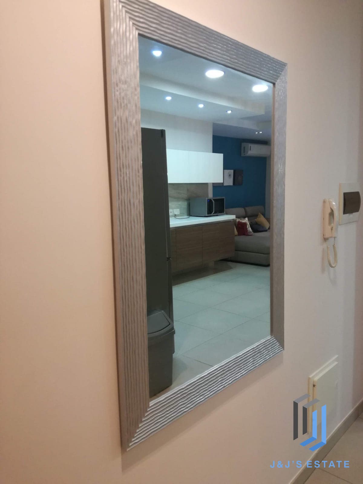 Modern Sliema Apartment with Two Bedrooms for Rent · 6