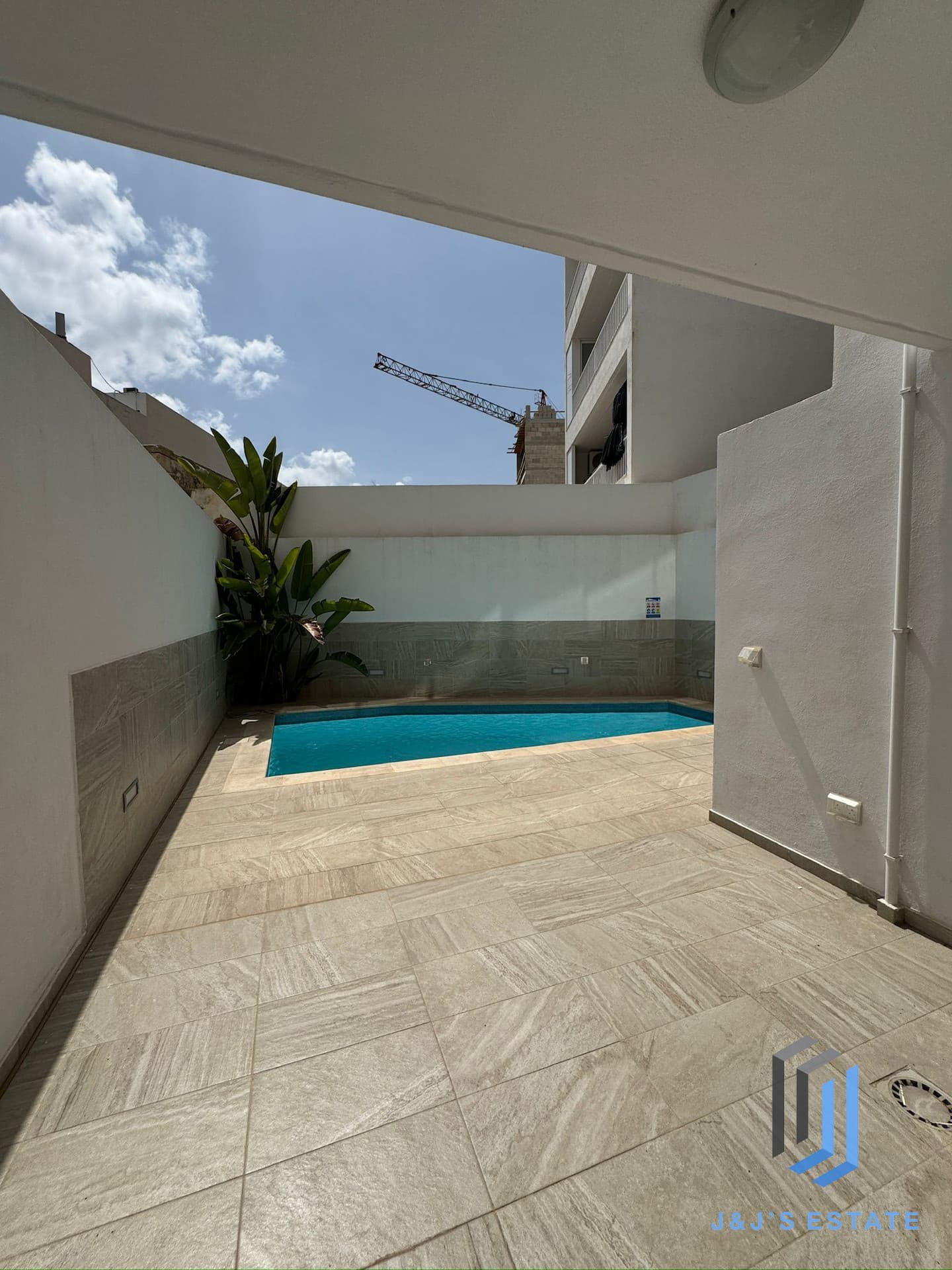Modern Two Bedroom Ground Floor with Pool · 2