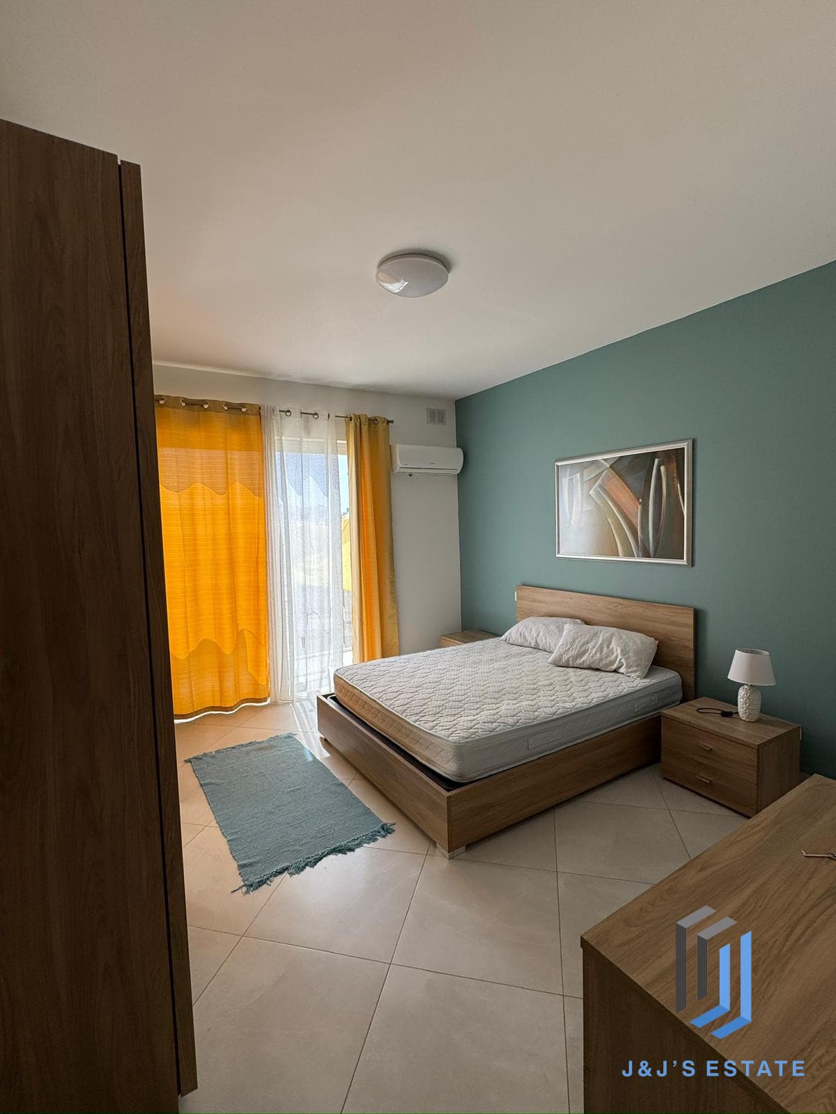 Modern Furnished Two Bedroom Penthouse in Central Mosta · 8