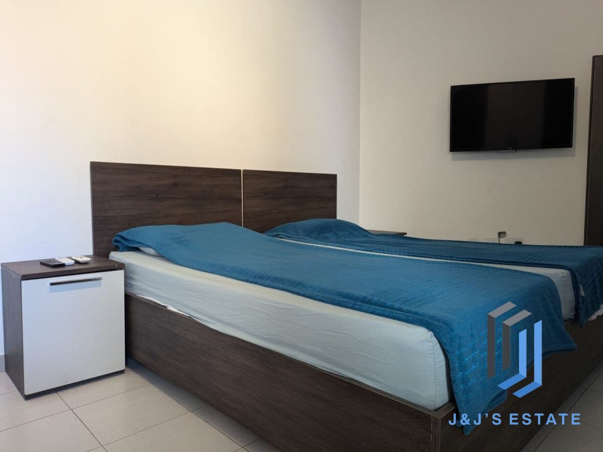 Fully Furnished Ground Floor Maisonette in Central Sliema · 5