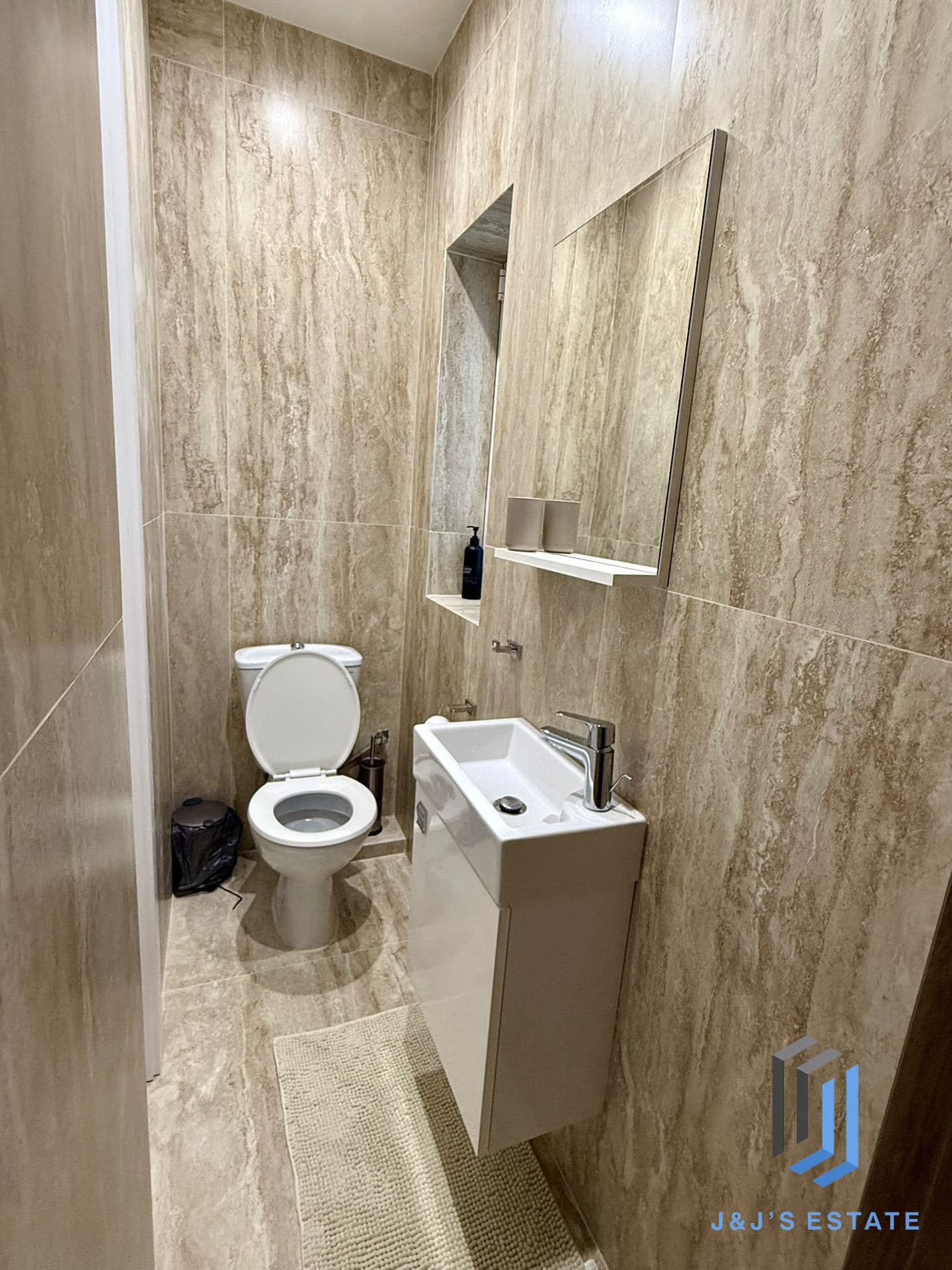 Three-bedroom furnished apartment in Kirkop, near airport · 17