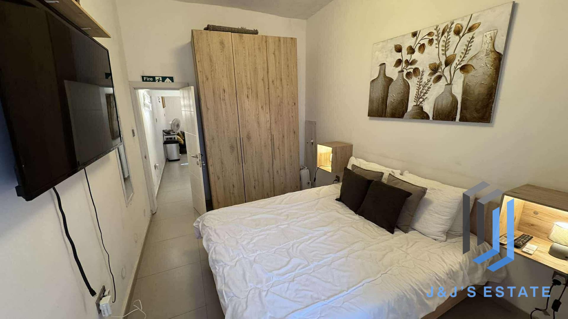 Fully Furnished One Bedroom in Central Sliema St Julians · 4