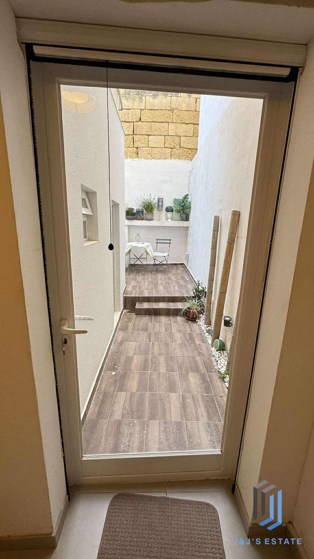 Fully Furnished One Bedroom in Central Sliema St Julians · 6