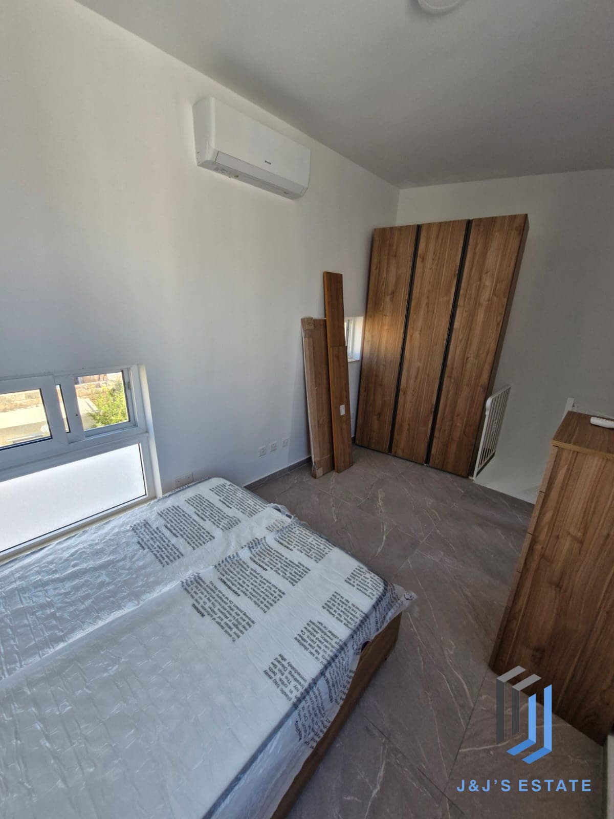 Fully Furnished Four Bedroom House Of Character in Central Birkirkara · 6