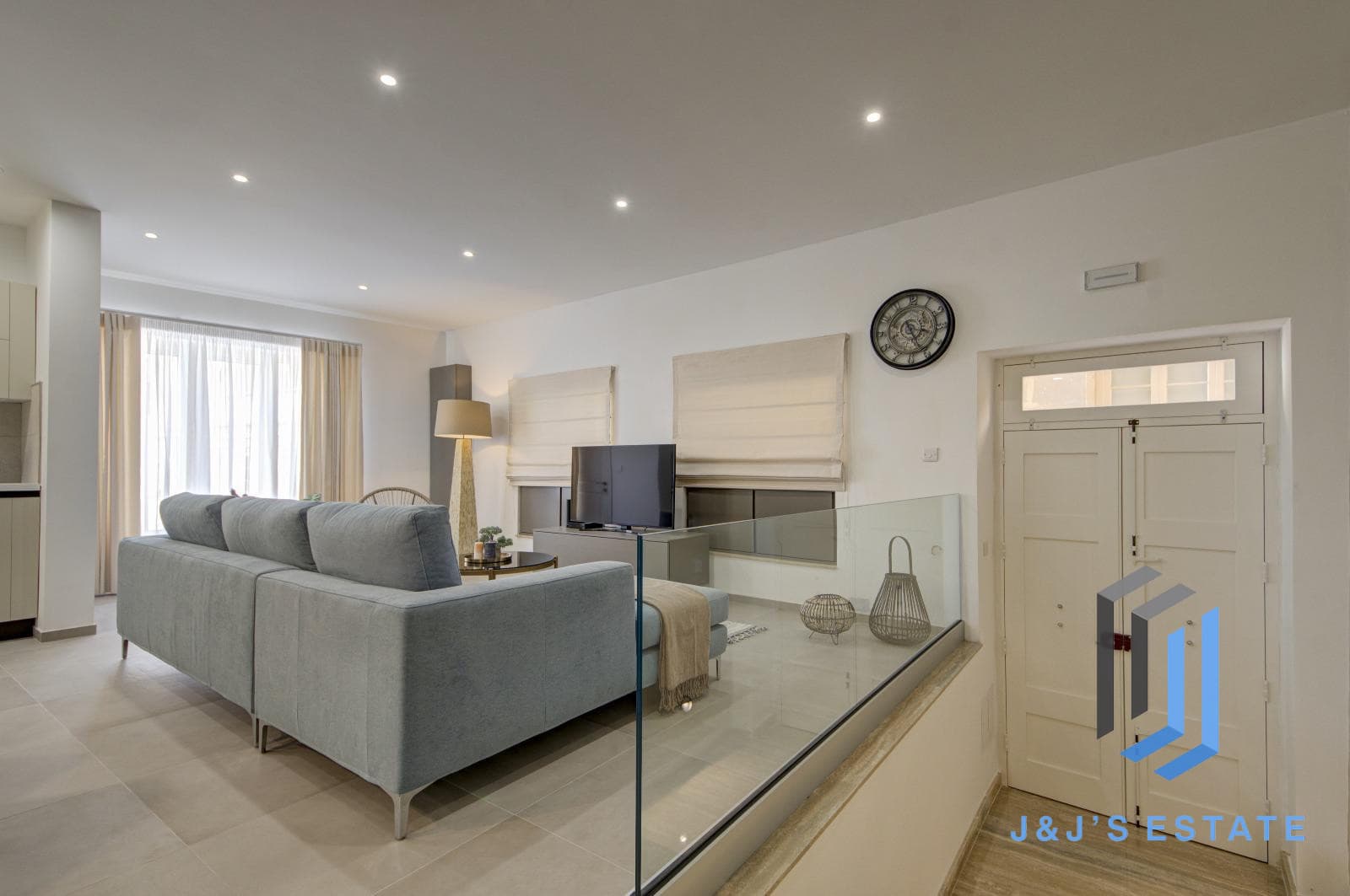 Fully Furnished Two Bedroom Maisonette in Historic Birgu · 3
