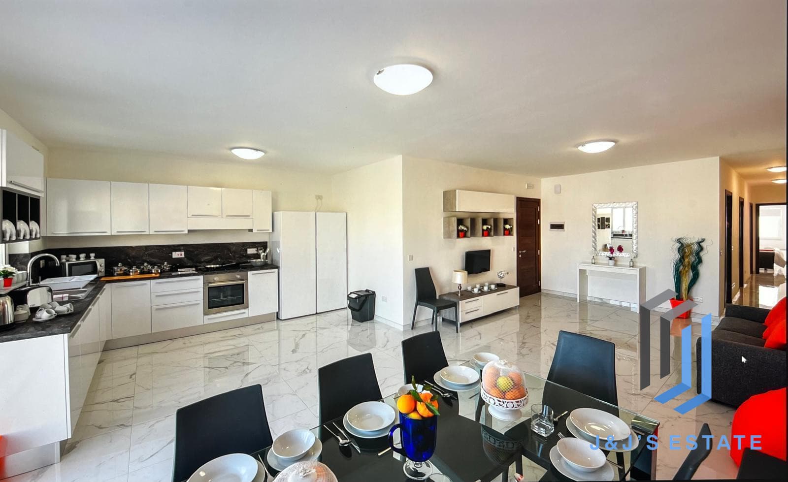 Modern Two Bedroom + Study Apartment in Quiet Swieqi Area · 4