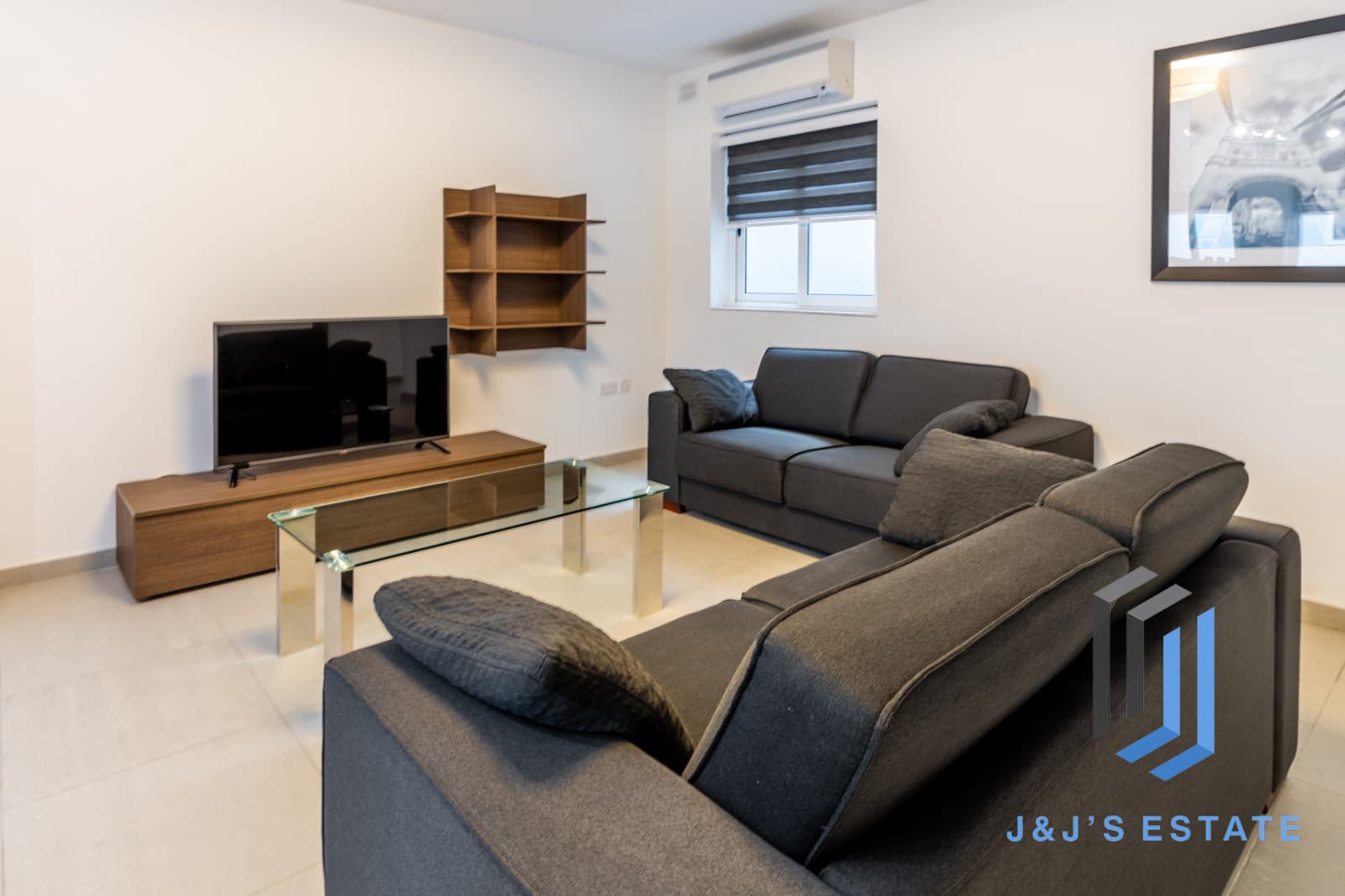 Fully furnished three-bedroom apartment in Ibragg, Swieqi · 2
