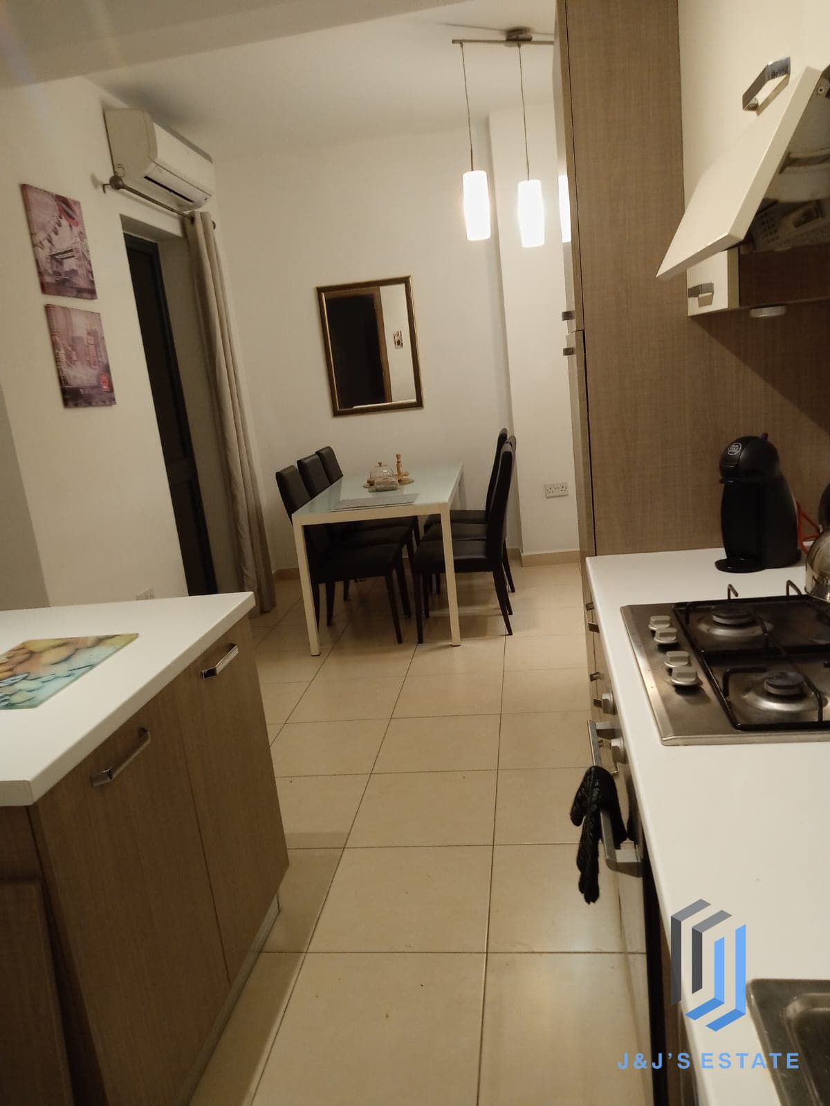 Fully furnished two‑bedroom penthouse with terrace in Msida · 7
