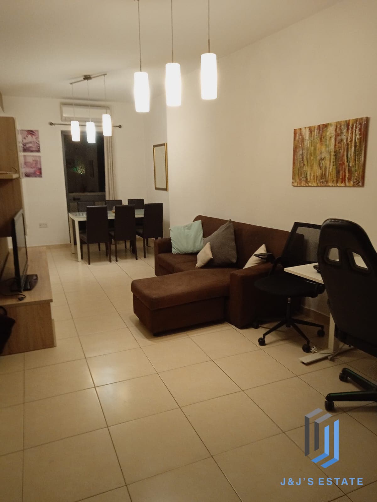 Fully furnished two‑bedroom penthouse with terrace in Msida · 3