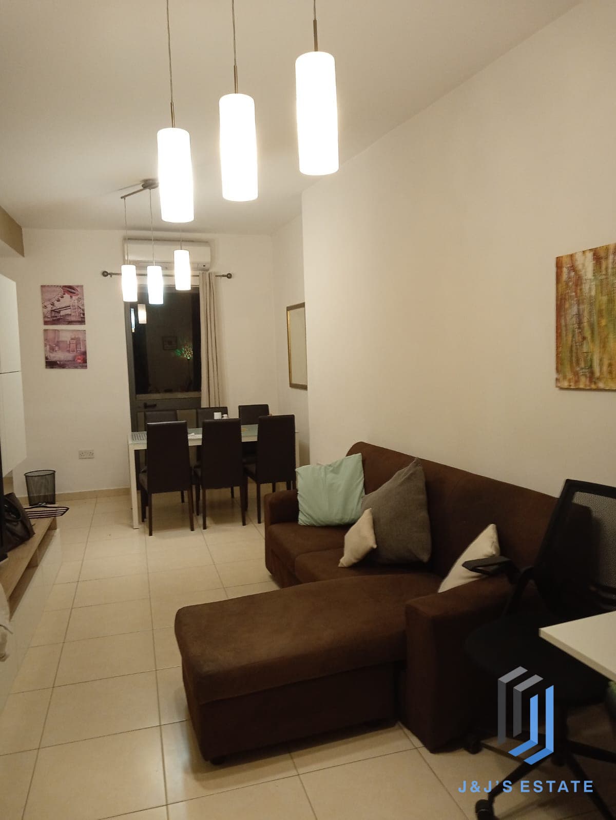 Fully furnished two‑bedroom penthouse with terrace in Msida · 6