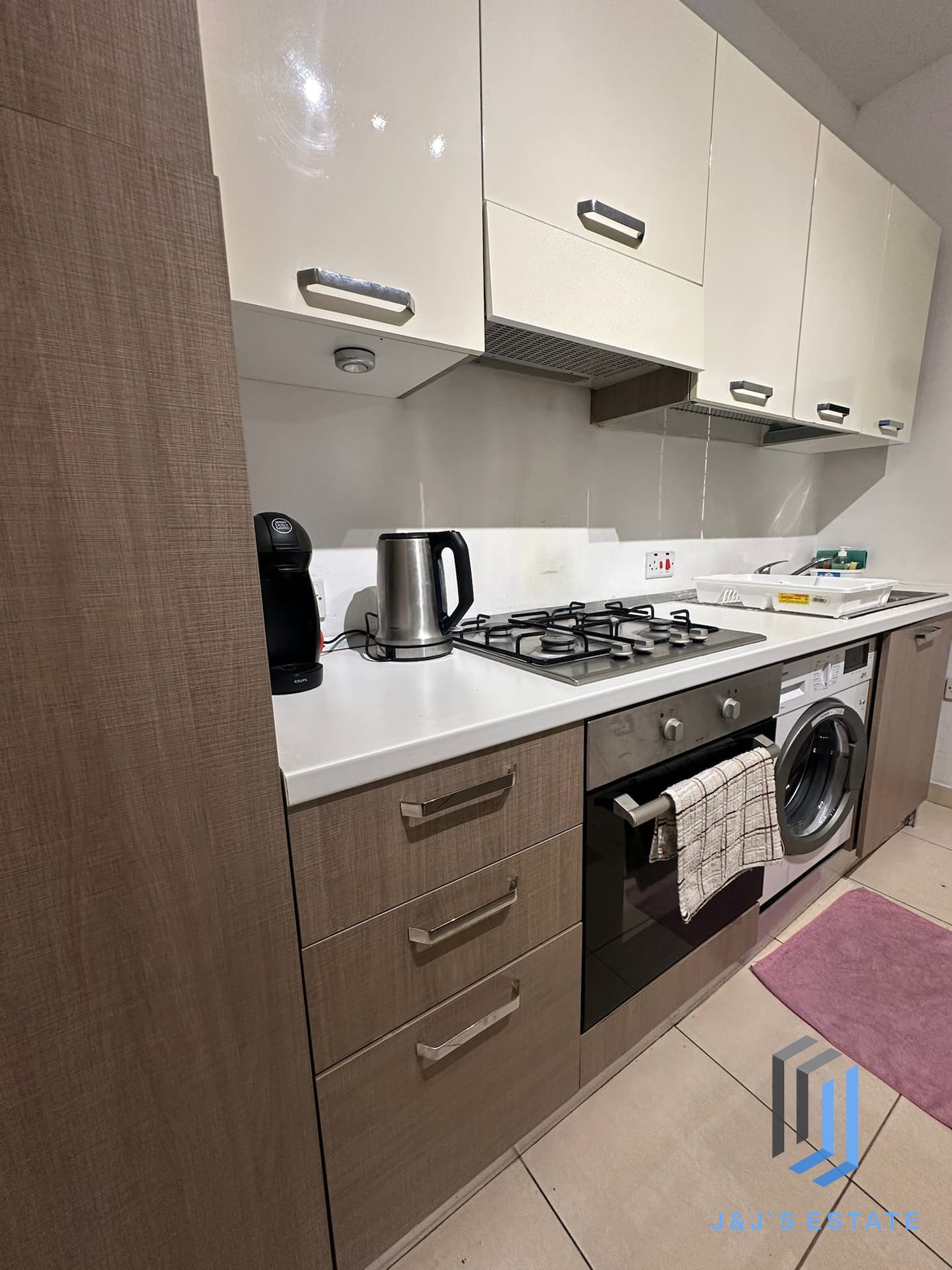 Fully furnished two‑bedroom penthouse with terrace in Msida · 1