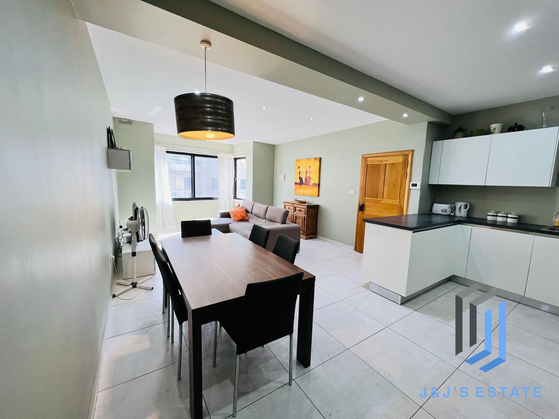 Fully Furnished Three Bedroom Apartment in Swieqi Central · 2
