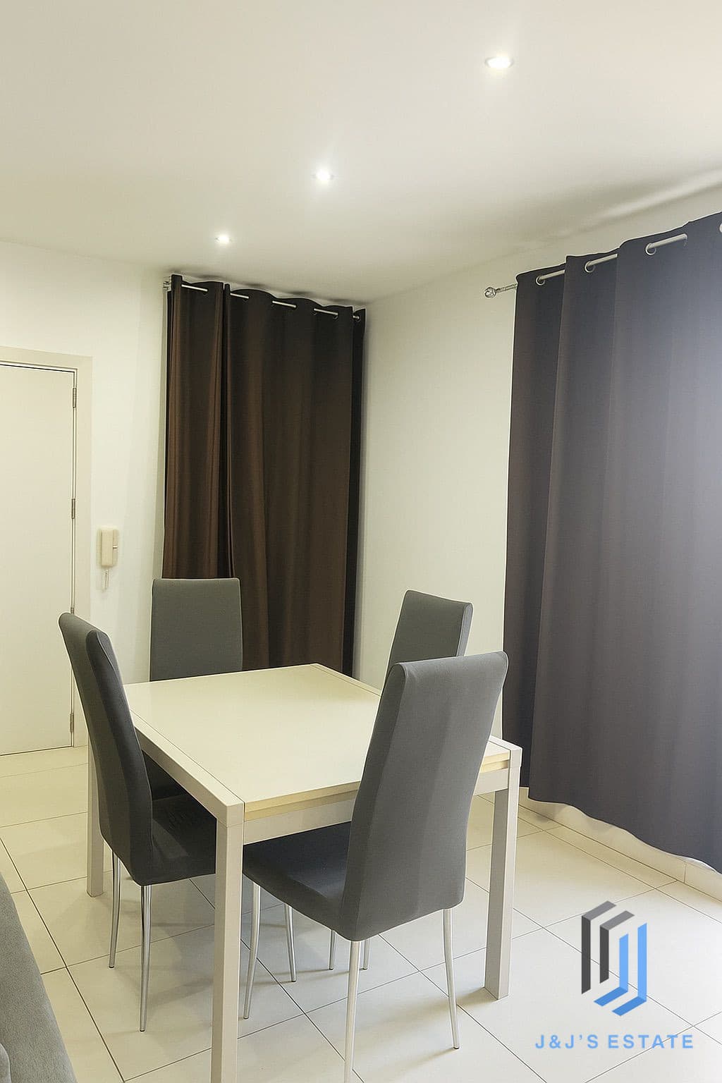 Modern Furnished Penthouse with in San Gwann · 6