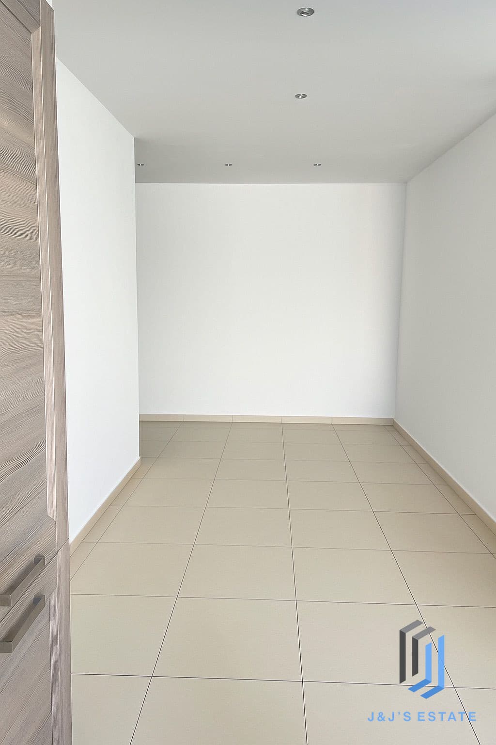 Modern Furnished Penthouse with in San Gwann · 7
