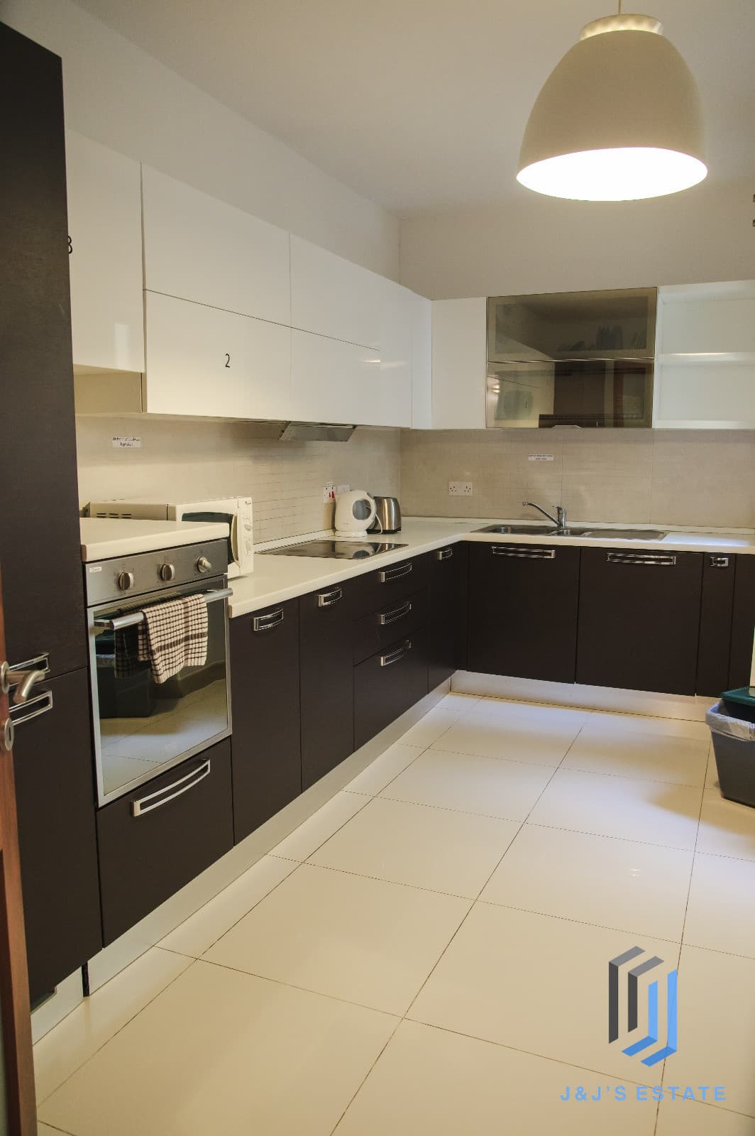 Spacious Furnished Apartment with Three Bedrooms in Ibragg · 6