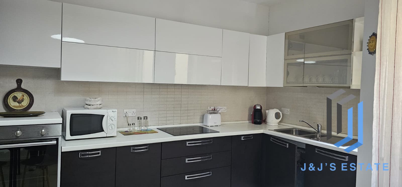 Spacious Furnished Apartment with Three Bedrooms in Ibragg · 5