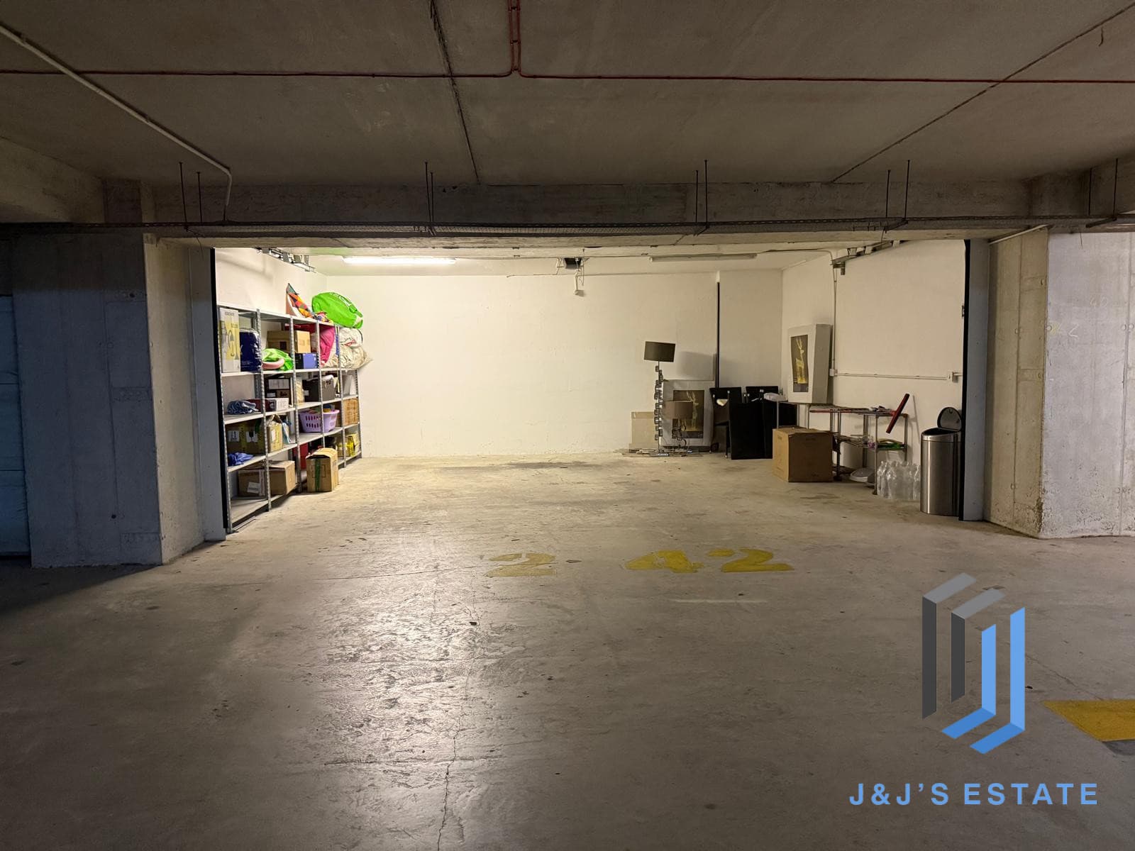 Spacious Furnished Sliema Apartment with Pool Access · 13