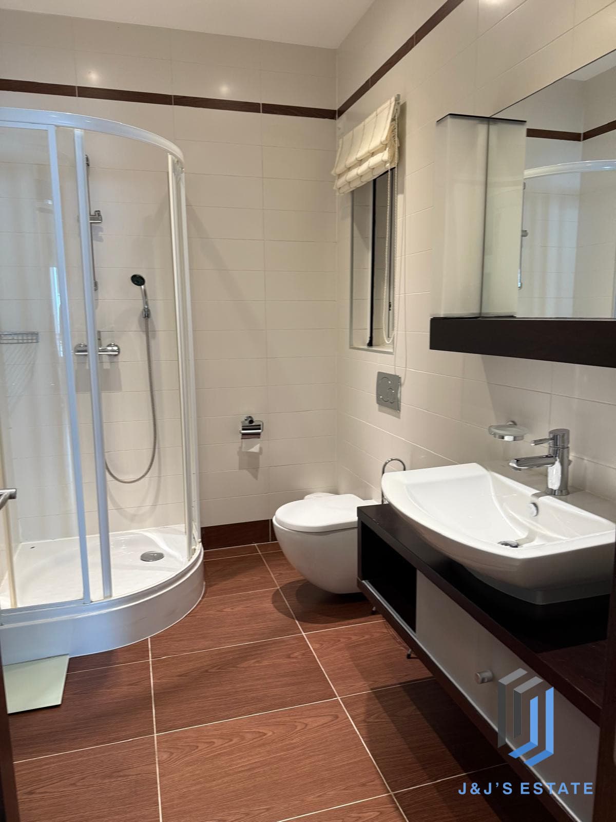 Spacious Furnished Sliema Apartment with Pool Access · 14