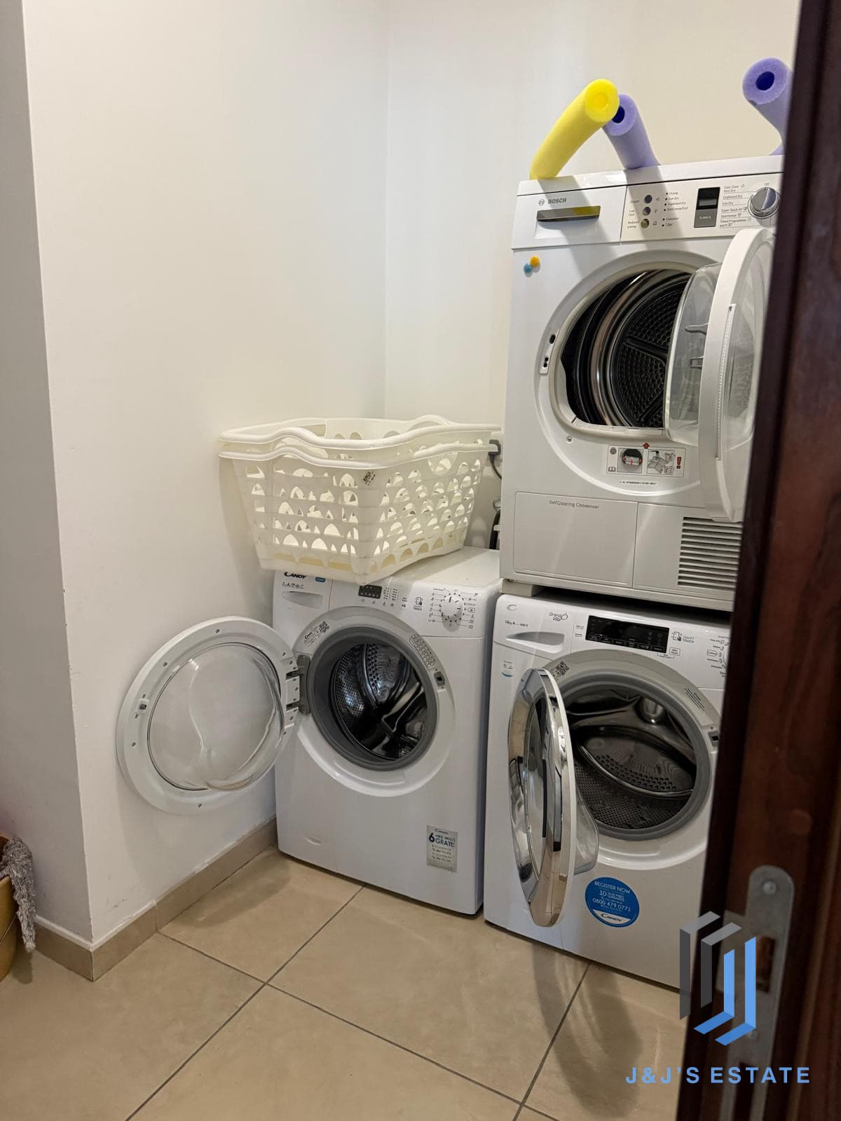 Spacious Furnished Sliema Apartment with Pool Access · 11
