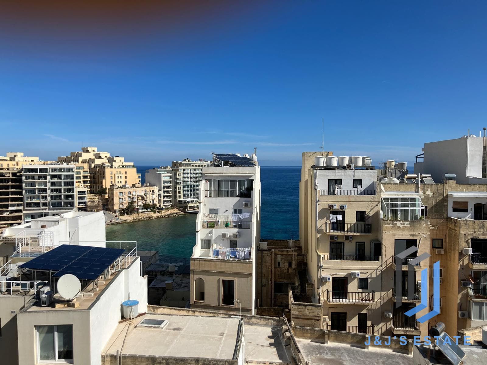 Fully furnished penthouse apartment in St Julians · 6