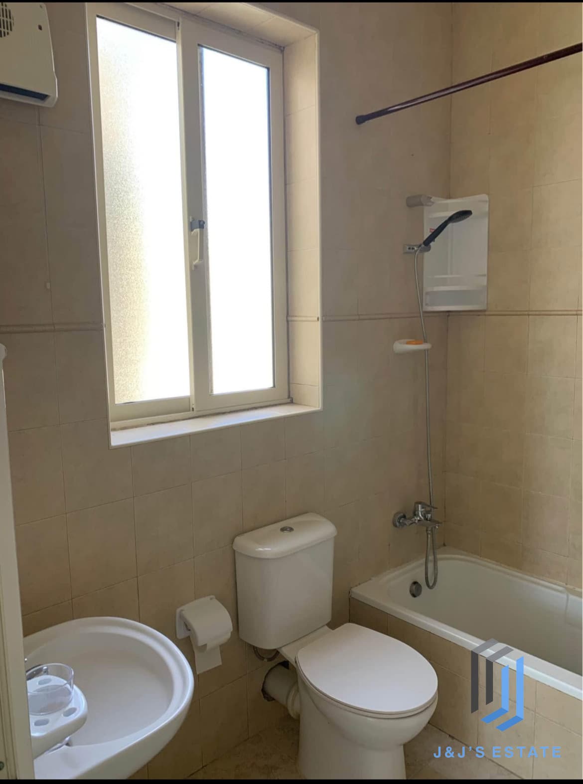 One Bedroom Apartment for Rent in Green Ta'Xbiex · 7