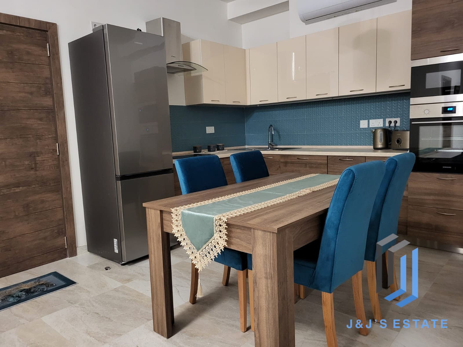 Fully furnished three-bedroom apartment in Zebbug · 2
