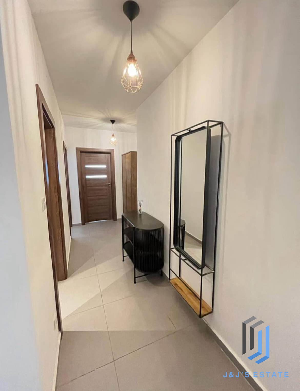 Fully Furnished Two Bedroom Apartment in Swieqi · 5