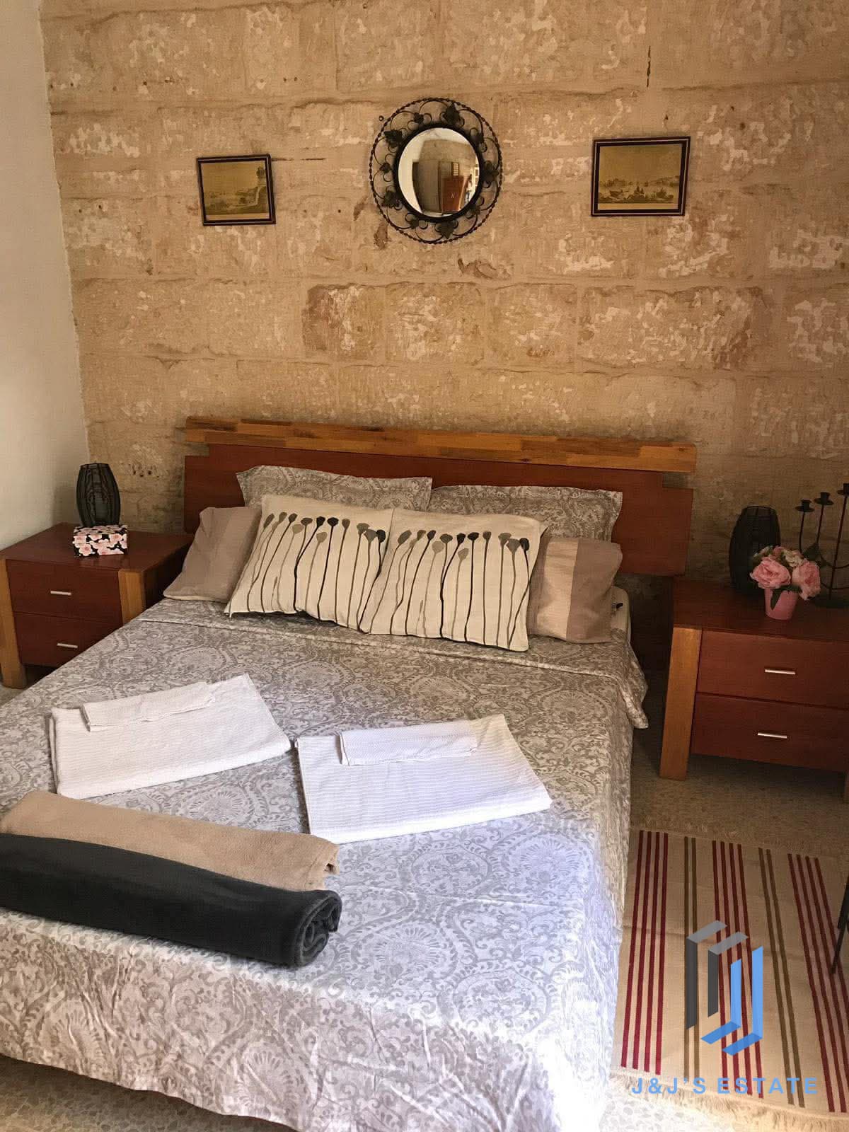 Seafront Fully Furnished Casa de Piedra in Sliema · 6