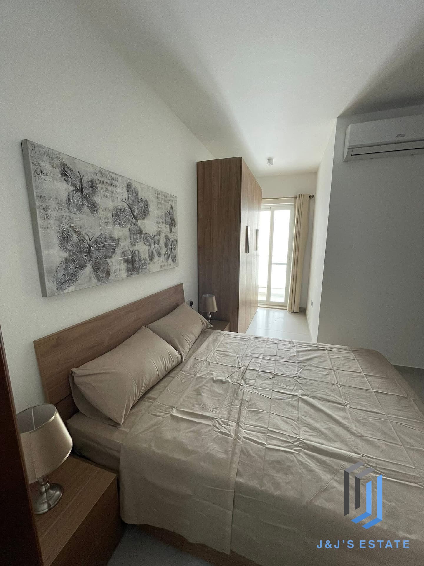 Fully Furnished Two Bedroom Apartment in Gzira · 5