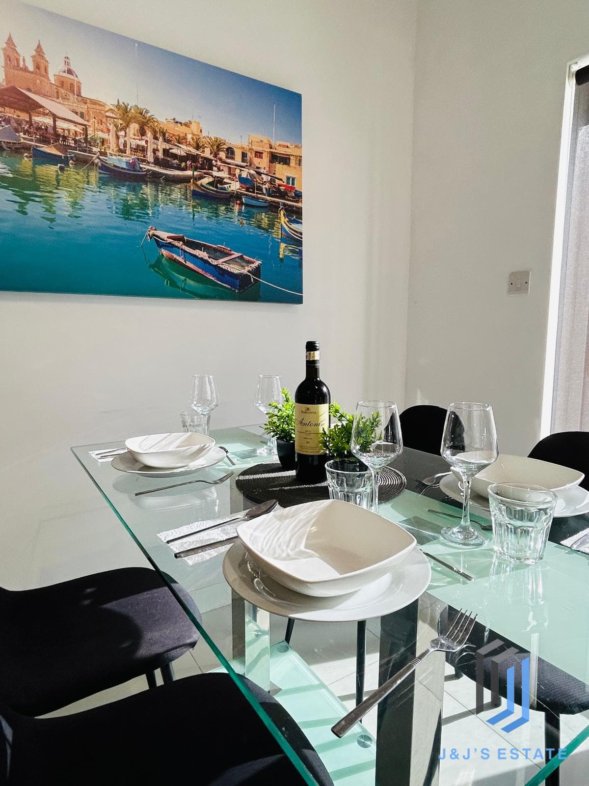 Fully Furnished Two Bedroom Apartment in Central Gzira · 7